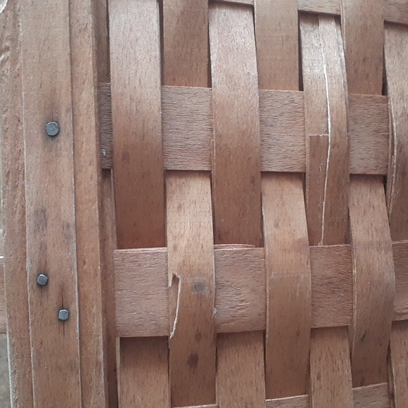 1993 Longaberger classic warm spring basket. - Picture 9 of 16